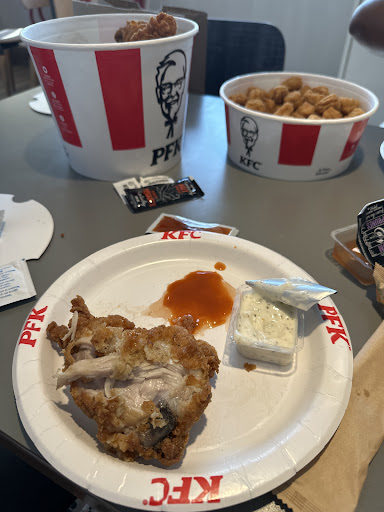 Photo of KFC - 883313 ON-65, Temiskaming Shores, ON P0J 1P0